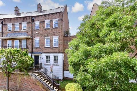 Property for auction in Kent
