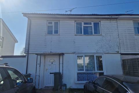 Property for auction in Buckinghamshire