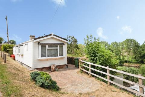 Property for auction in Oxfordshire