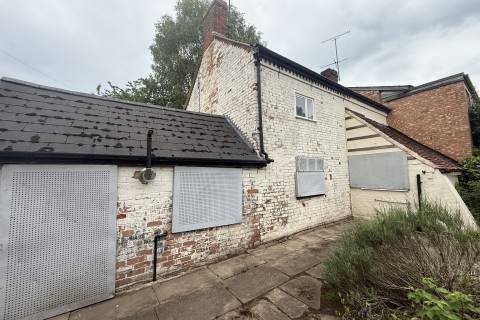 Property for auction in Worcestershire