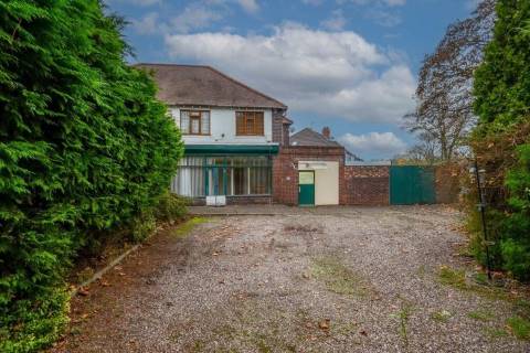 Property for auction in West Midlands