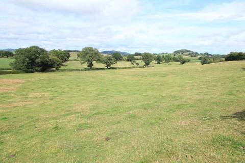 Property for auction in Powys
