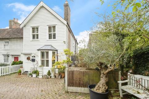 Property for auction in Essex