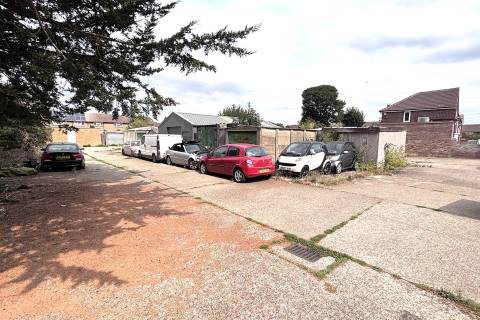 Property for auction in Berkshire