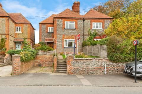 Property for auction in Oxfordshire