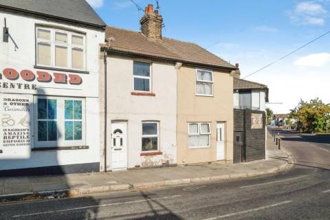 Property for auction in Essex