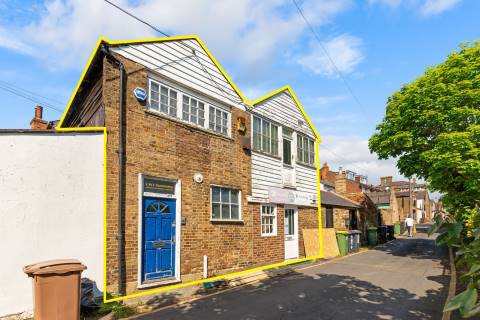 Property for auction in Essex