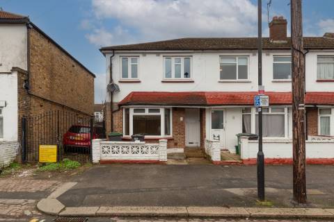 Property for auction in London