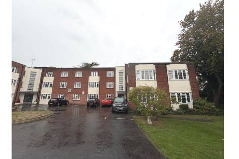 Property for auction in Berkshire