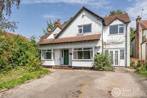 Property for auction in Buckinghamshire