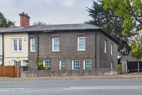 Property for auction in Avon