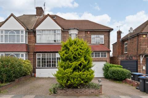 Property for auction in London