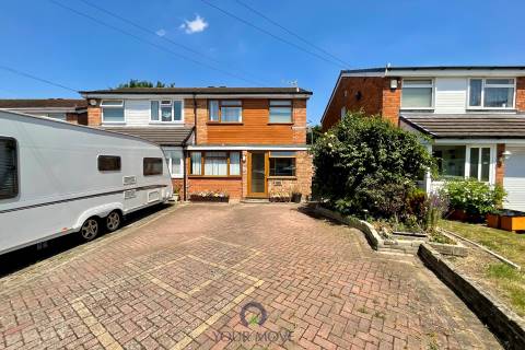 Property for auction in Worcestershire
