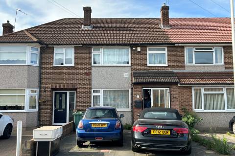 Property for auction in Essex