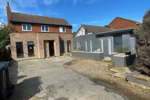 Property for auction in Buckinghamshire