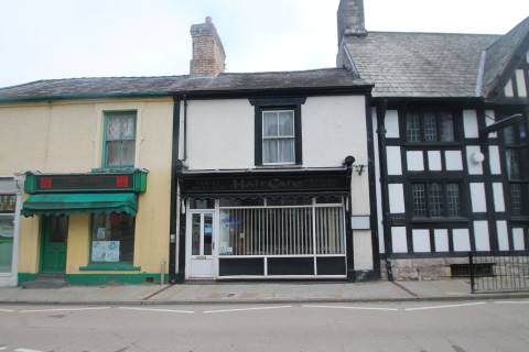 Property for auction in Clwyd