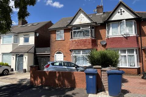 Property for auction in London