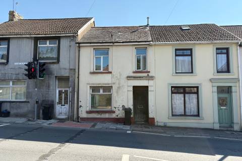 Property for auction in Mid Glamorgan