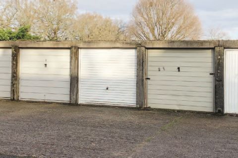 Property for auction in Kent