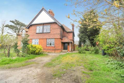 Property for auction in Essex