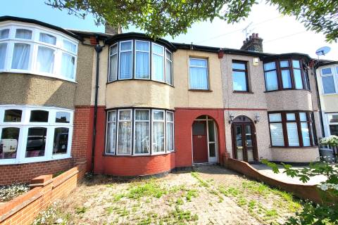 Property for auction in Essex