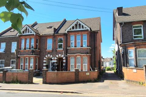 Property for auction in Bedfordshire