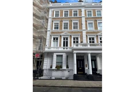 Property for auction in London