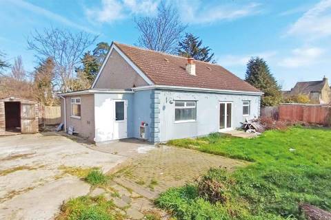 Property for auction in Essex