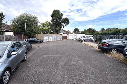 Property for auction in Berkshire