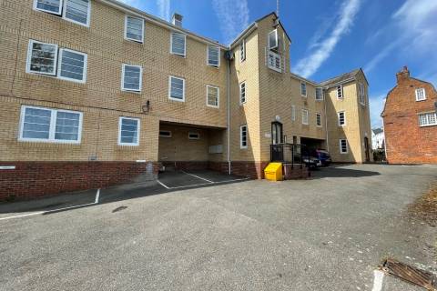 Property for auction in Essex