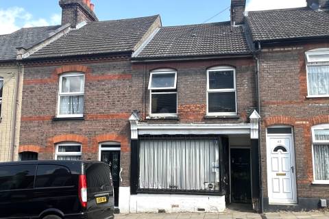 Property for auction in Bedfordshire