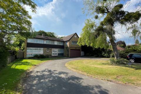 Property for auction in Buckinghamshire