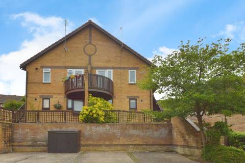 Property for auction in Buckinghamshire