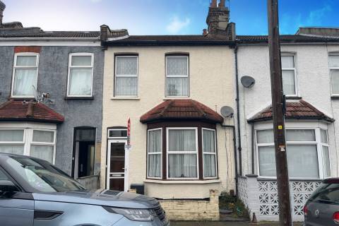 Property for auction in Essex