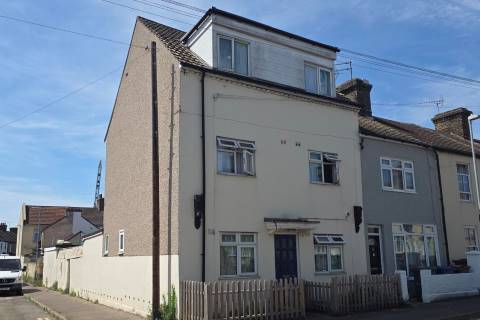 Property for auction in Essex