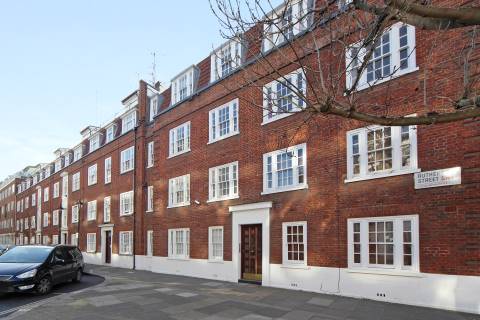 Property for auction in London