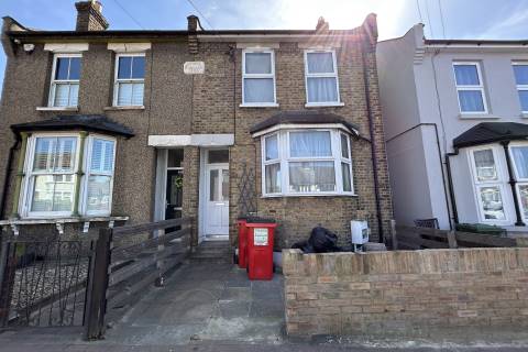 Property for auction in Essex