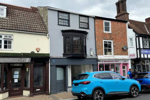 Property for auction in Isle of Wight