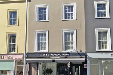 Property for auction in London