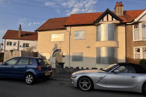 Property for auction in Clwyd