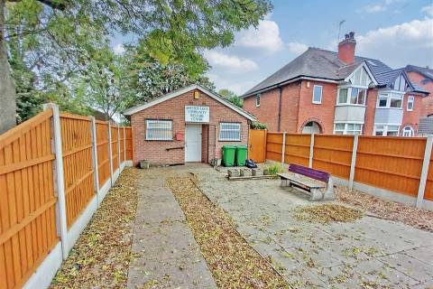 Property for auction in Derbyshire