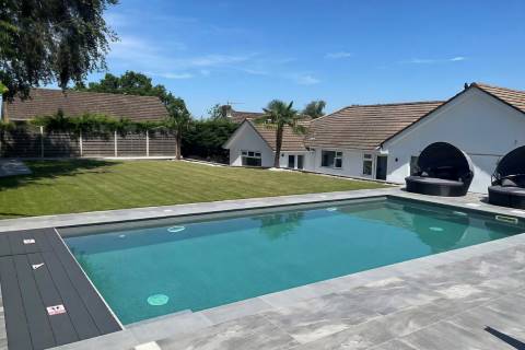 Property for auction in Avon