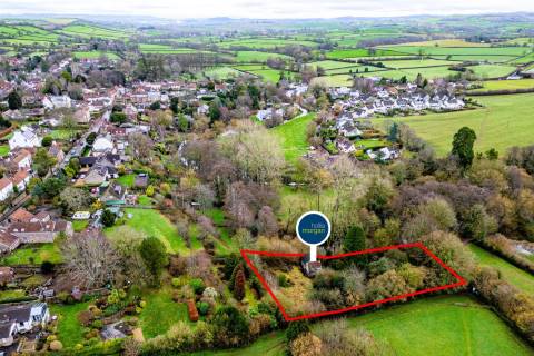 Property for auction in Avon