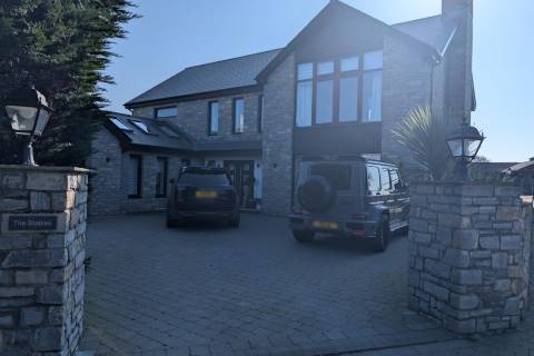 Property for auction in Mid Glamorgan