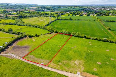 Property for auction in Avon