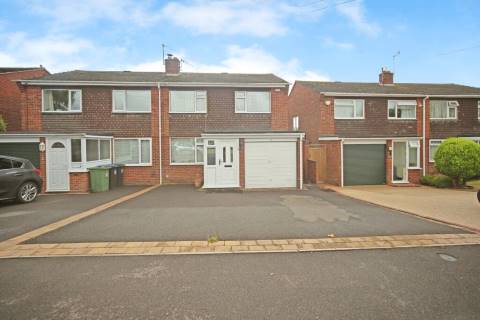 Property for auction in Warwickshire