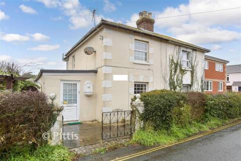 Property for auction in Isle of Wight