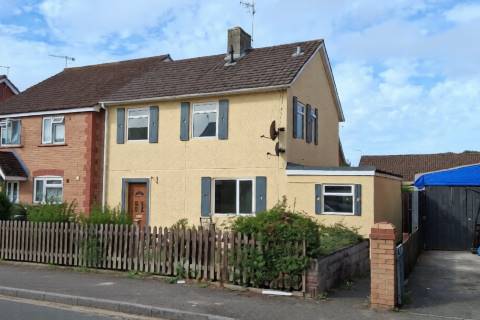Property for auction in Avon