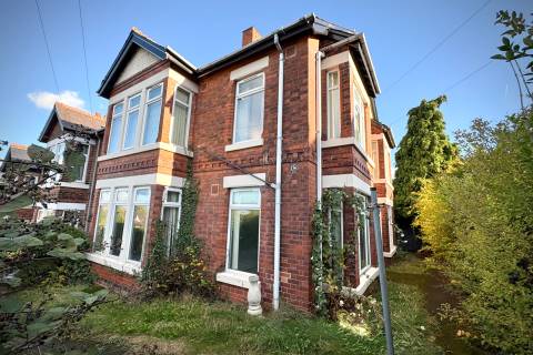 Property for auction in Derbyshire