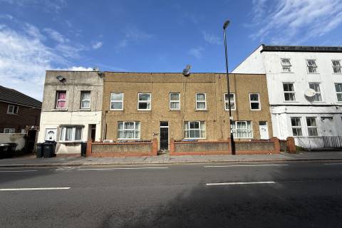 Property for auction in Surrey